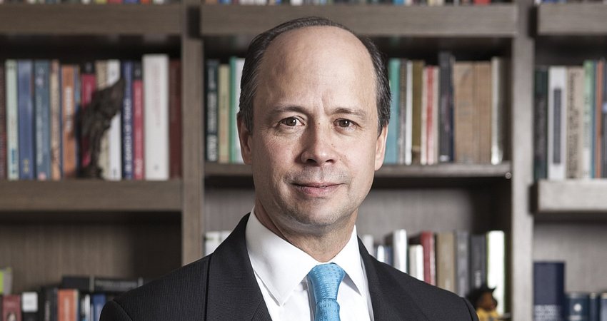 francisco_lloreda_new.jpg__2280x1070_q85_crop_subject_location-1886,925_subsampling-2